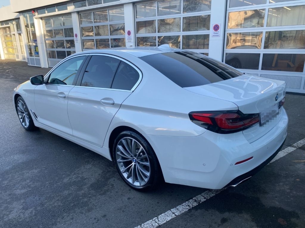 BMW 530 d xDrive Limousine HeadUp/LiveCockpitPro/Sit foto 6