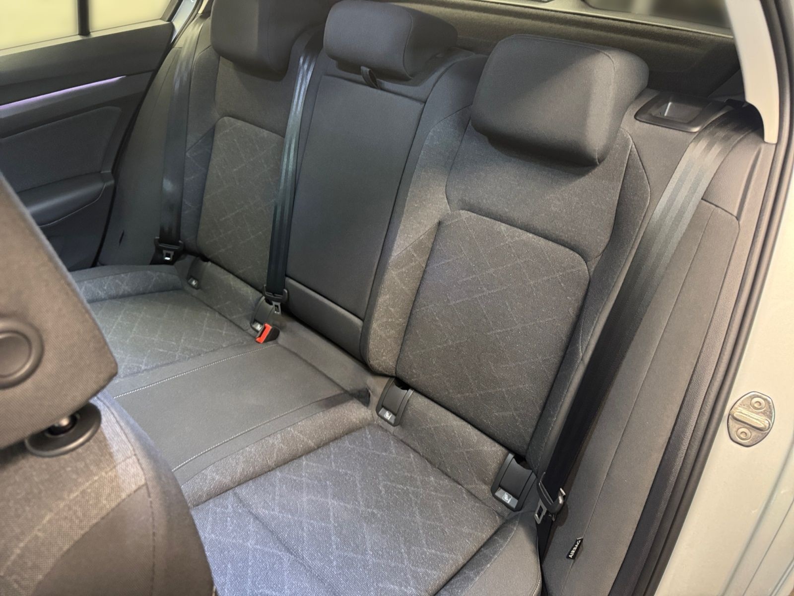 Volkswagen Golf Life 2.0TDI NAVI KAM ACC SHZ foto 17