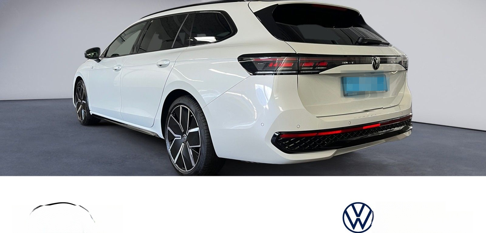 Volkswagen Passat Variant R-Line 2.0 TSI 4Mot DSG+AHK+PANO foto 4