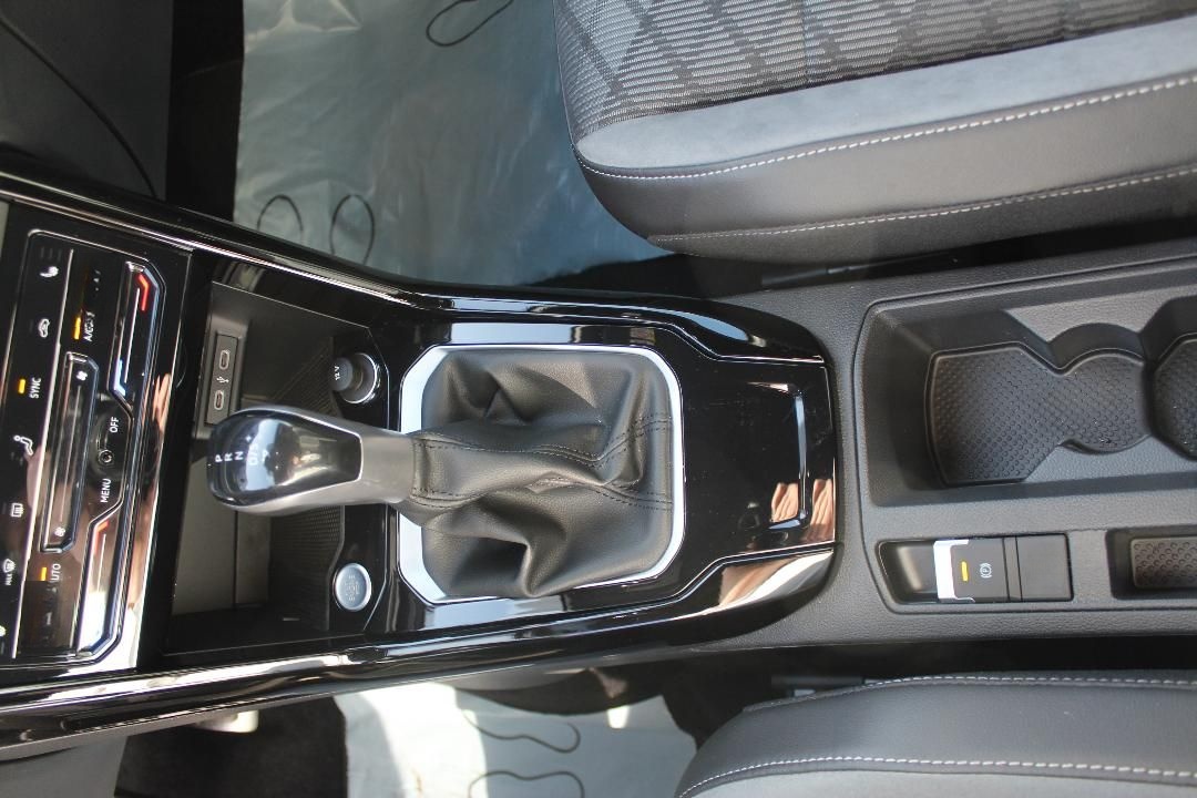 Volkswagen T-ROC R-Line 1.5 TSI DSG Easy Open Kamera Side A foto 7