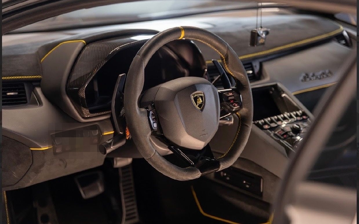 Lamborghini Aventador SVJ foto 2