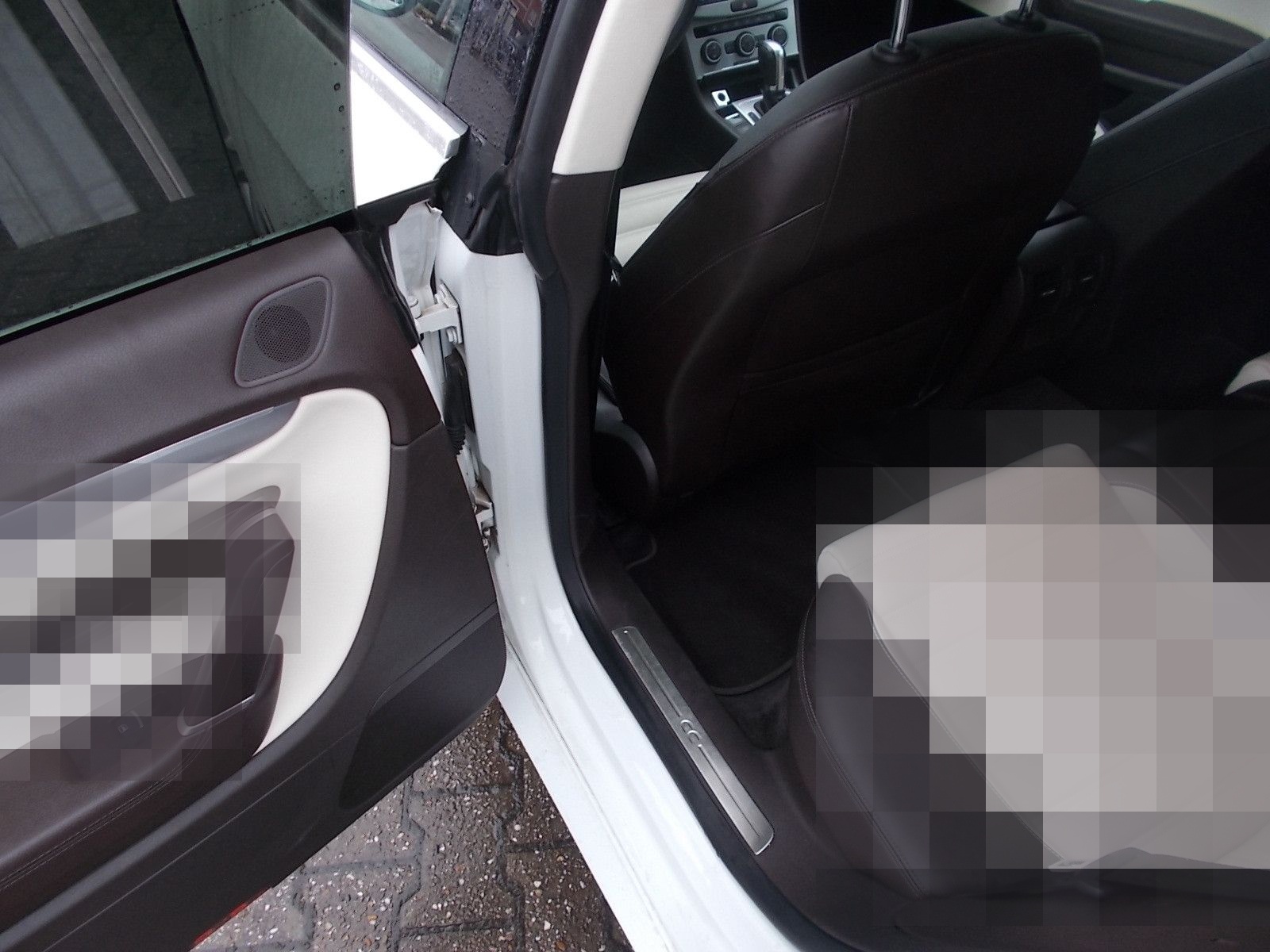 Volkswagen CC 2.0 TDi, Navi, Leder, PanoDach, Bi Xenon foto 17