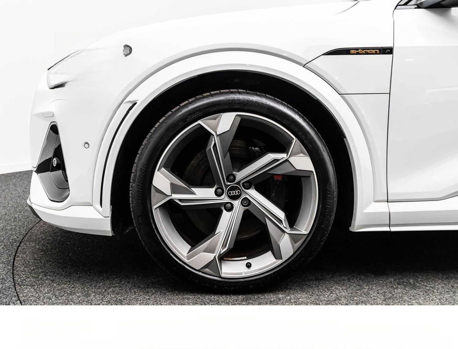 Audi E-TRON SPORTBACK S BLACK MATRIX/ACC/HuD/PANO/KAM foto 13