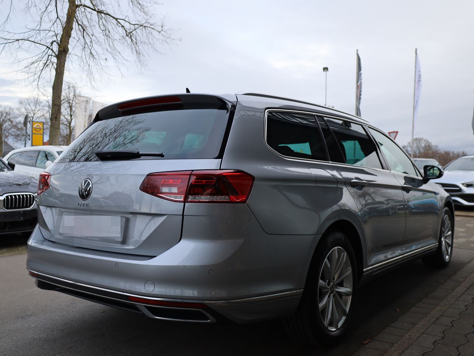 Volkswagen Passat Variant GTE*ACC*SHZ*Kamera*CarPlay*AHK* foto 13