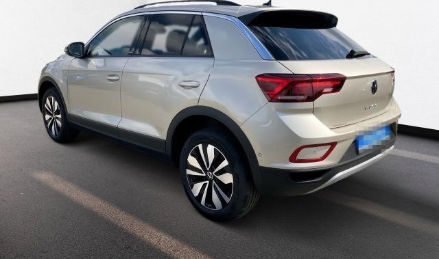 Volkswagen T-Roc 1.0 TSI Move IQ-Drive AHK Rear View foto 13