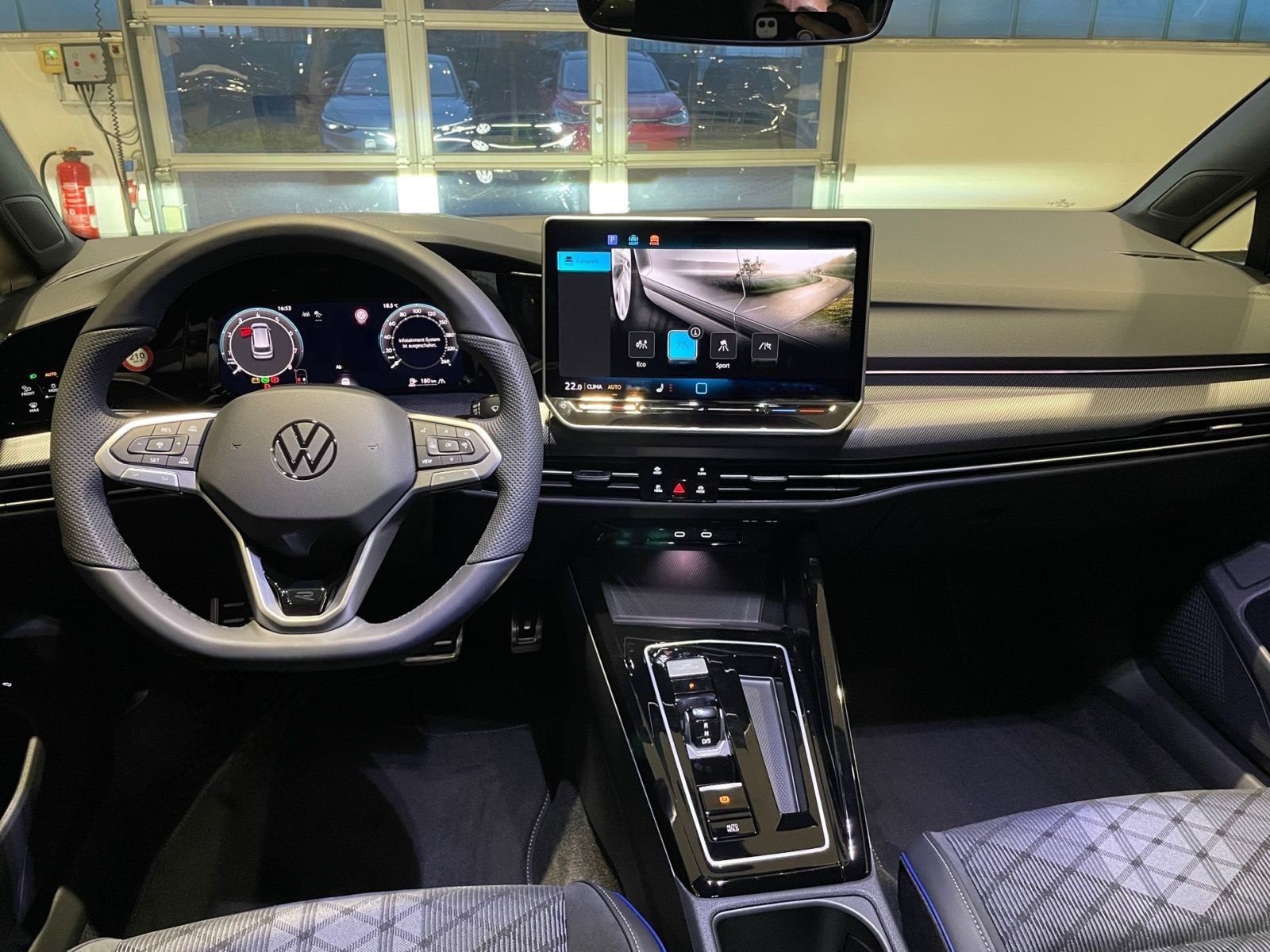 Volkswagen Golf Variant R-Line 150PS TSI DSG+AHK+HeadUp+Eas foto 13
