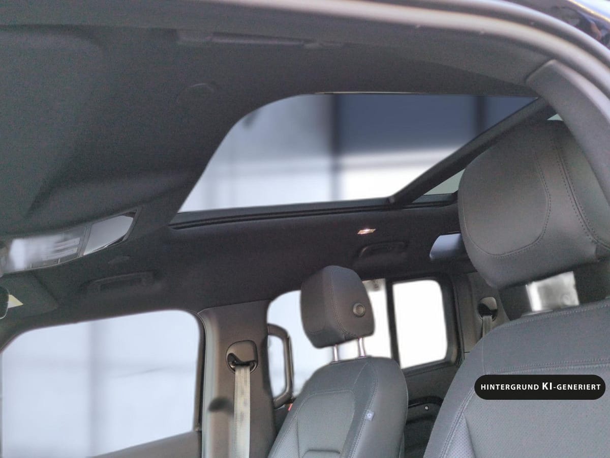 Land Rover Defender 110 D300 X-Dynamic S AHK Black-P. Navi foto 10