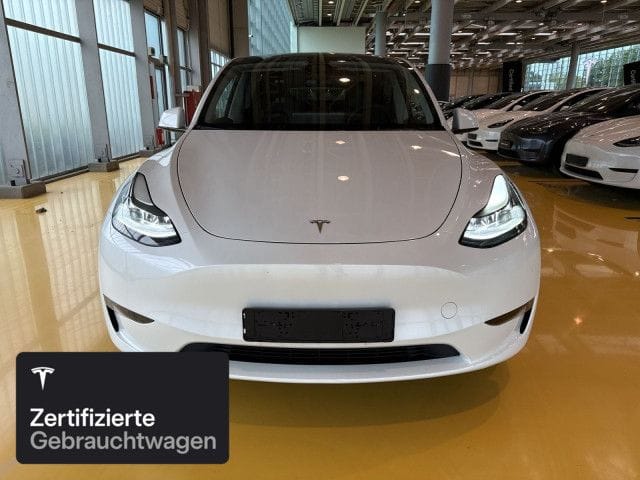 Tesla Model Y Long Range AWD foto 3