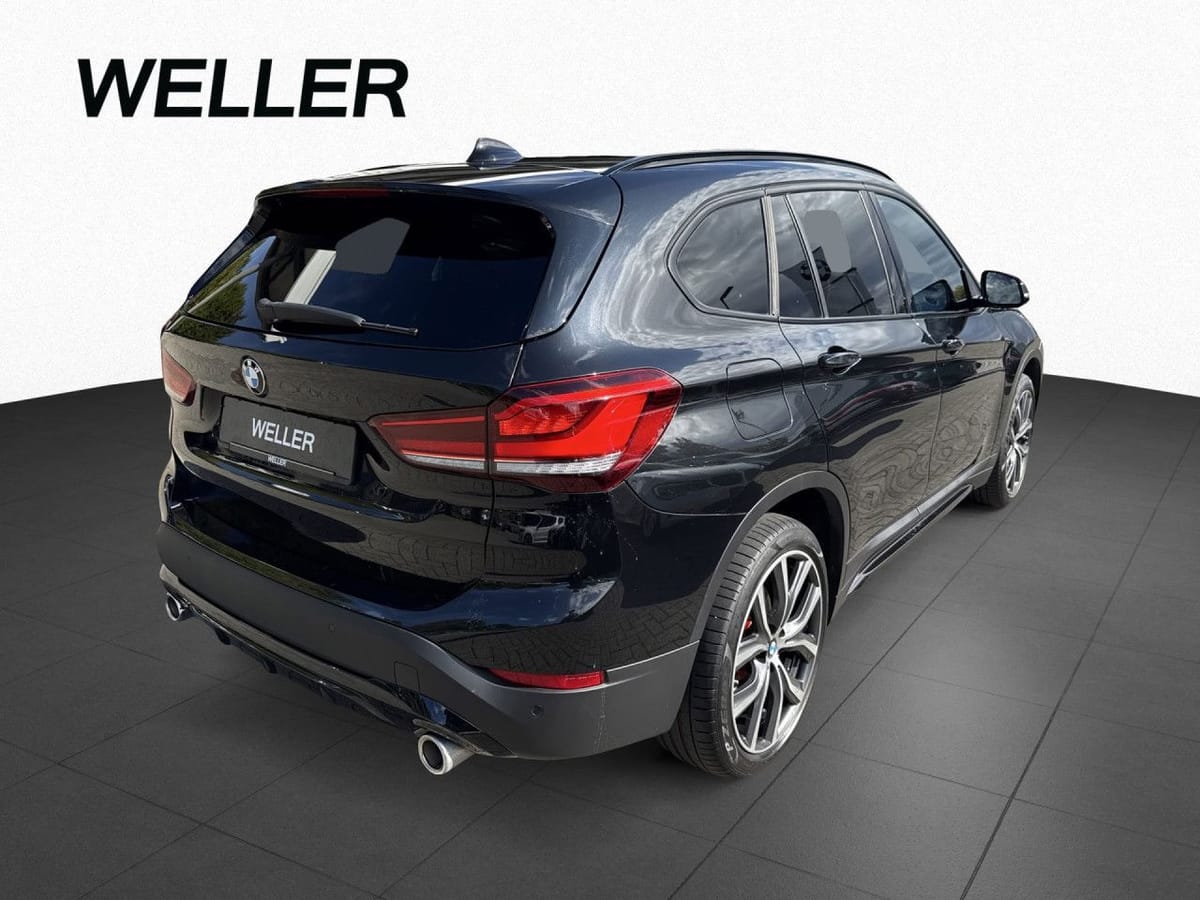 BMW X1 xD 20i Sport Line LED Nav DA HUD Pano Kam HK foto 5