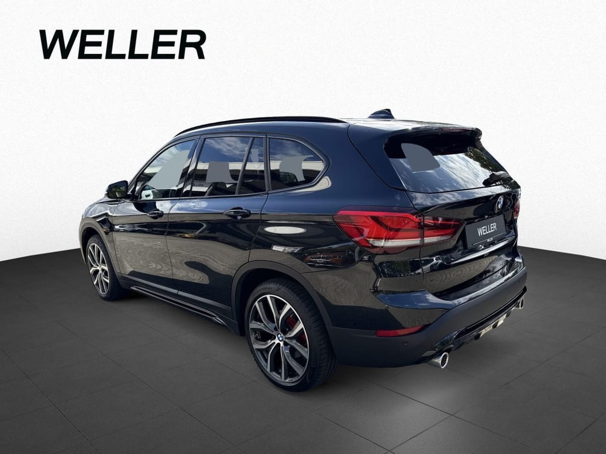 BMW X1 xD 20i Sport Line LED Nav DA HUD Pano Kam HK foto 6