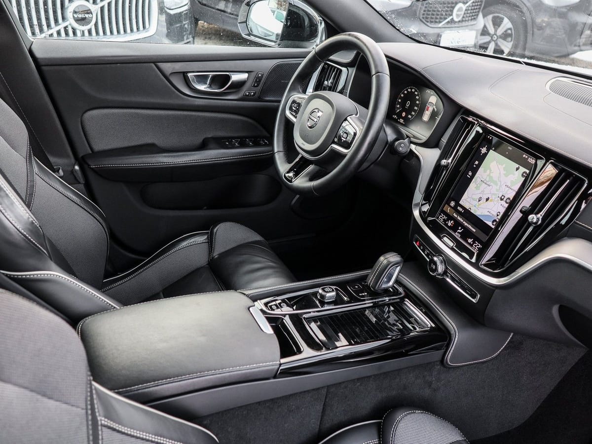 Volvo V60 T6 AWD R Design Recharge Plug-In Hybrid Navi foto 3