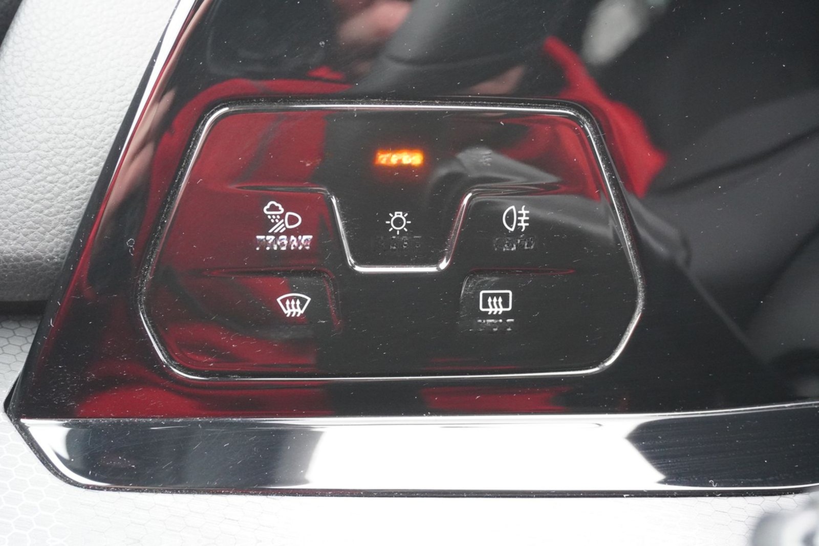 Volkswagen Golf VIII 2.0 GTI LED Head-Up HarmanKardon Navi foto 18