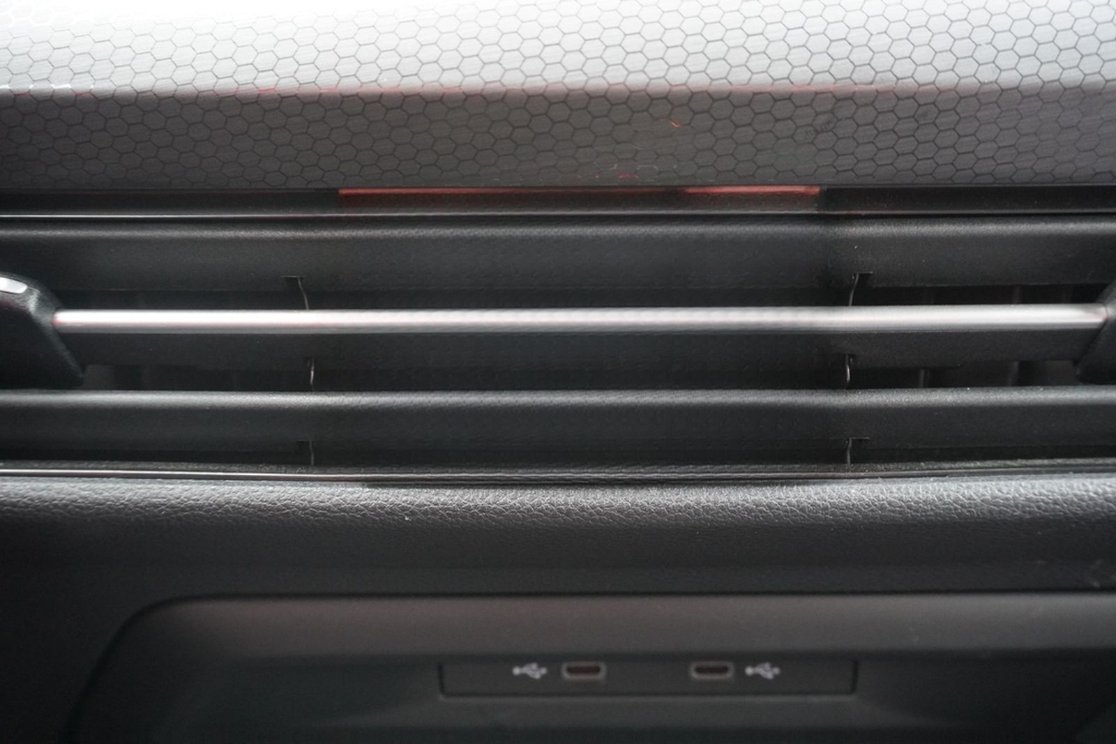 Volkswagen Golf VIII 2.0 GTI LED Head-Up HarmanKardon Navi foto 30