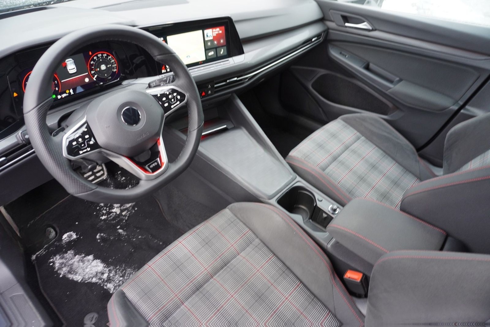 Volkswagen Golf VIII 2.0 GTI LED Head-Up HarmanKardon Navi foto 8