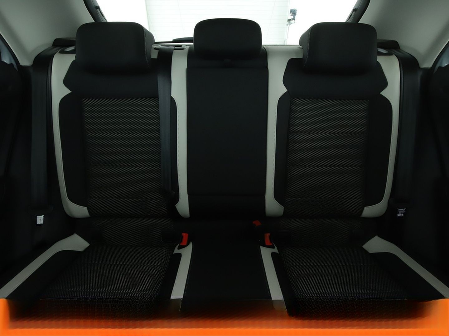 Volkswagen T-Roc 2.0 TSI Sport 4Motion Aut. *NAVI*VC*LED* foto 19