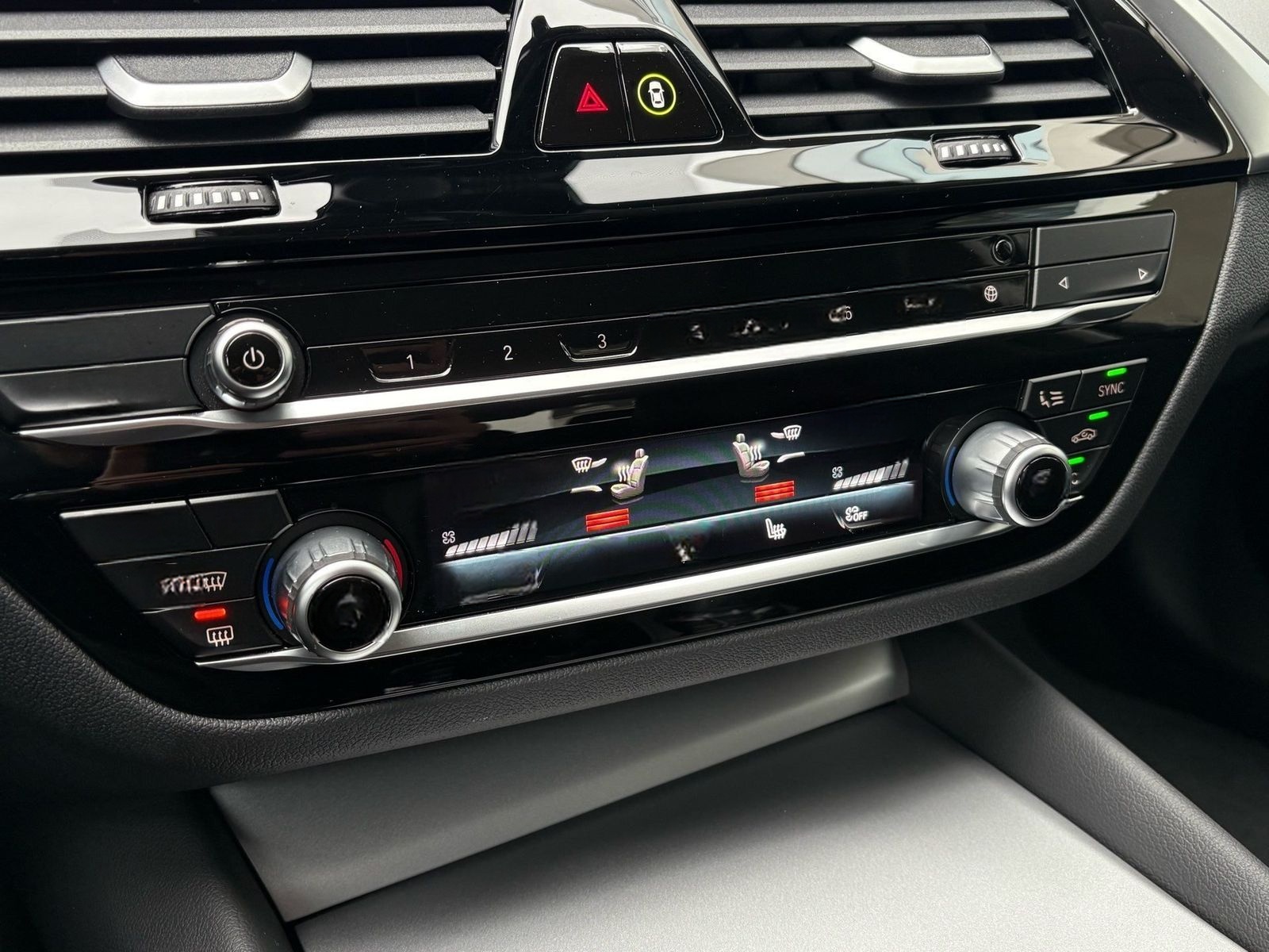 BMW 520d LED DA ACC PA+ HuD Standh. LC Prof. Lhz foto 12