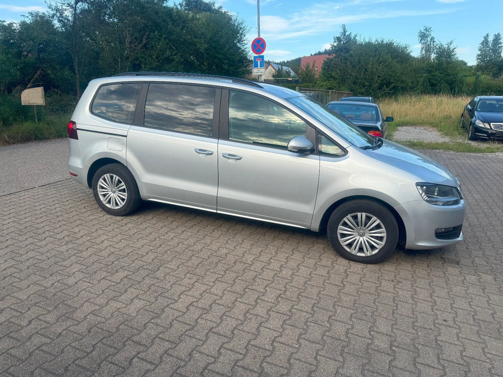 Volkswagen Sharan 2.0 TDI DSG Trendline NAVI SHZ MFL foto 5