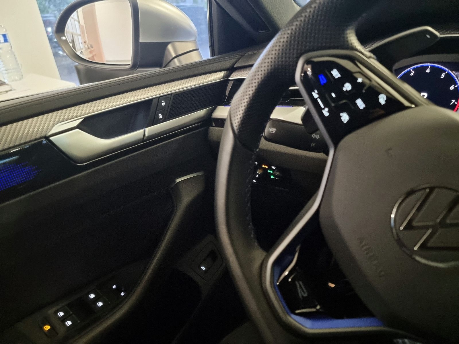 Volkswagen Arteon R 4Mot. Aut-F1 Leder Navi Virtual HUD 20" foto 10