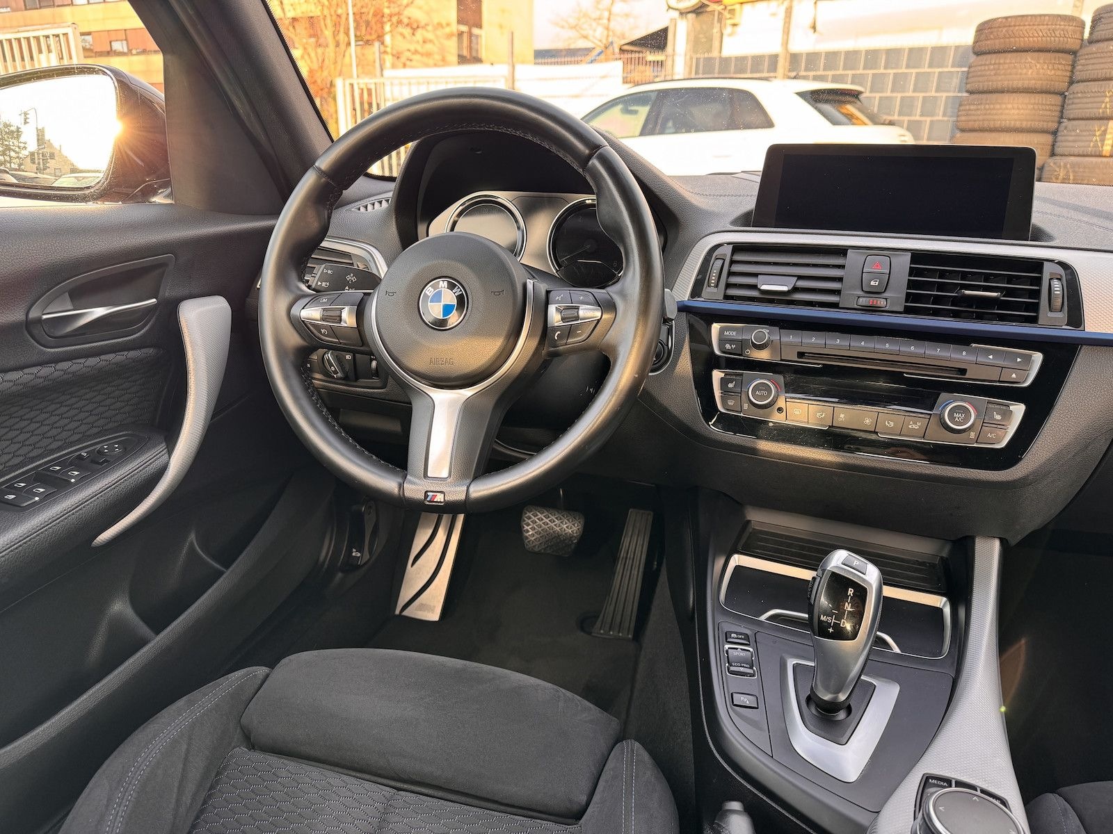 BMW 118d M Sport RFKA LED NAVI PROF MEMORY foto 16