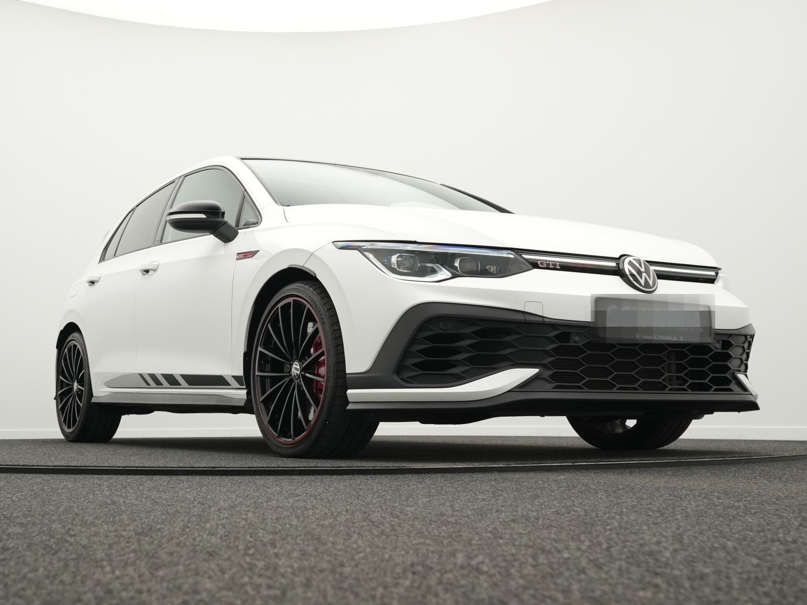 Volkswagen Golf VIII GTI Clubsport 2.0 TSI R-Abgas*PANO foto 20
