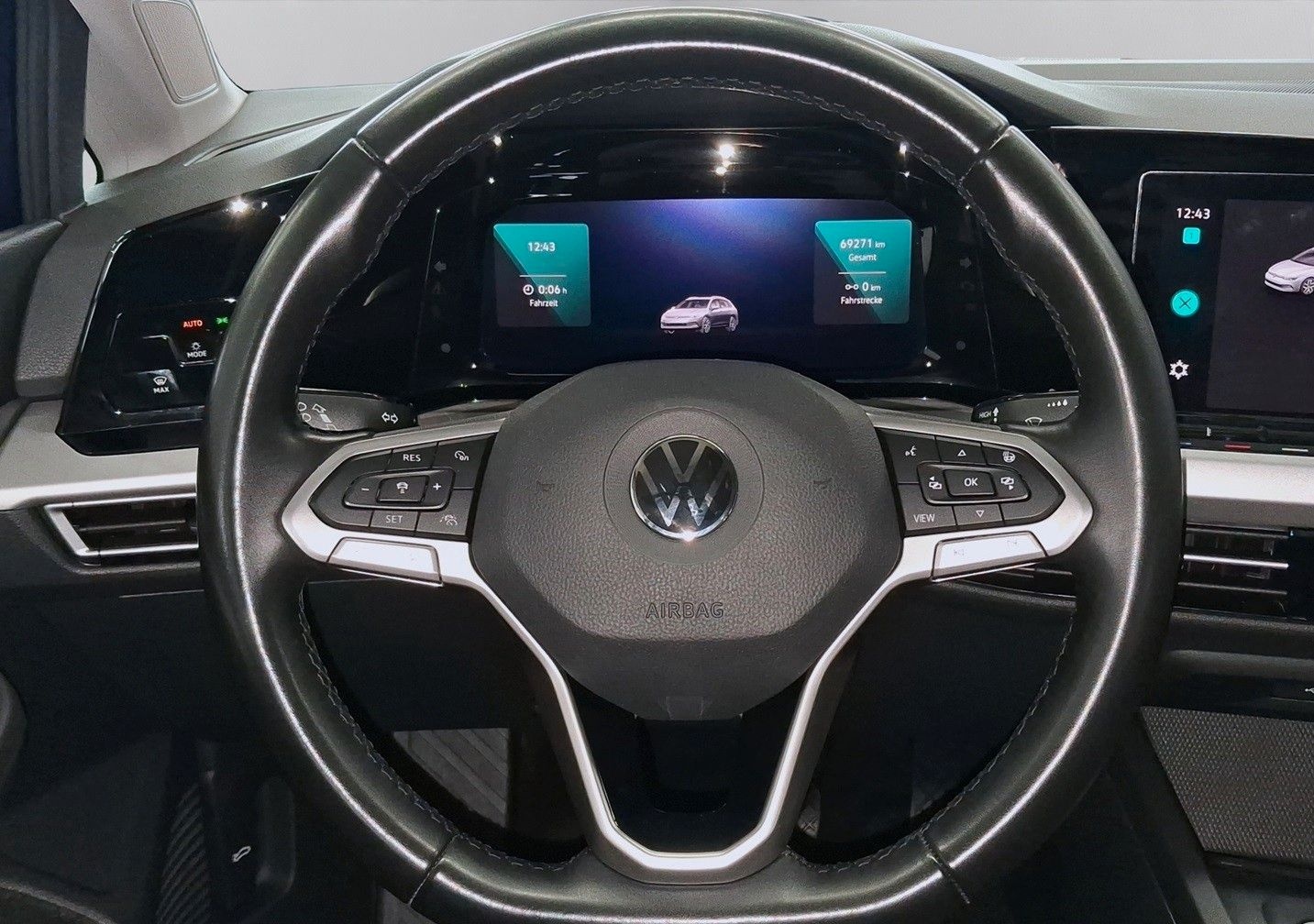 Volkswagen Golf VIII Var. 2.0 TDI Life,1.Hand,Navi,LED,ACC foto 13