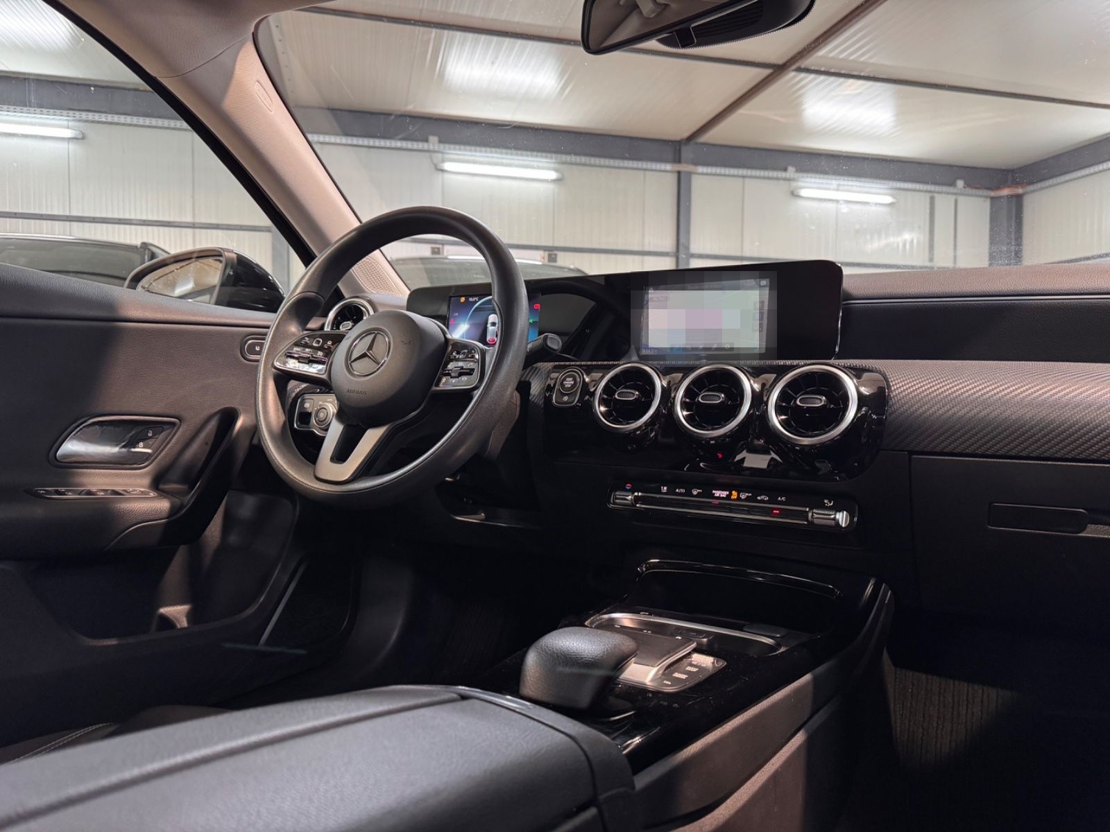 Mercedes-Benz A 180d BUSINESS*PARK*SHZ*MBUX*TLEDER*1.HAND foto 13