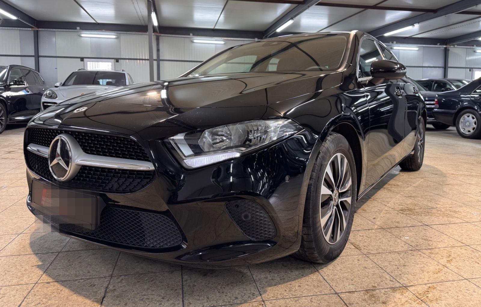 Mercedes-Benz A 180d BUSINESS*PARK*SHZ*MBUX*TLEDER*1.HAND foto 5