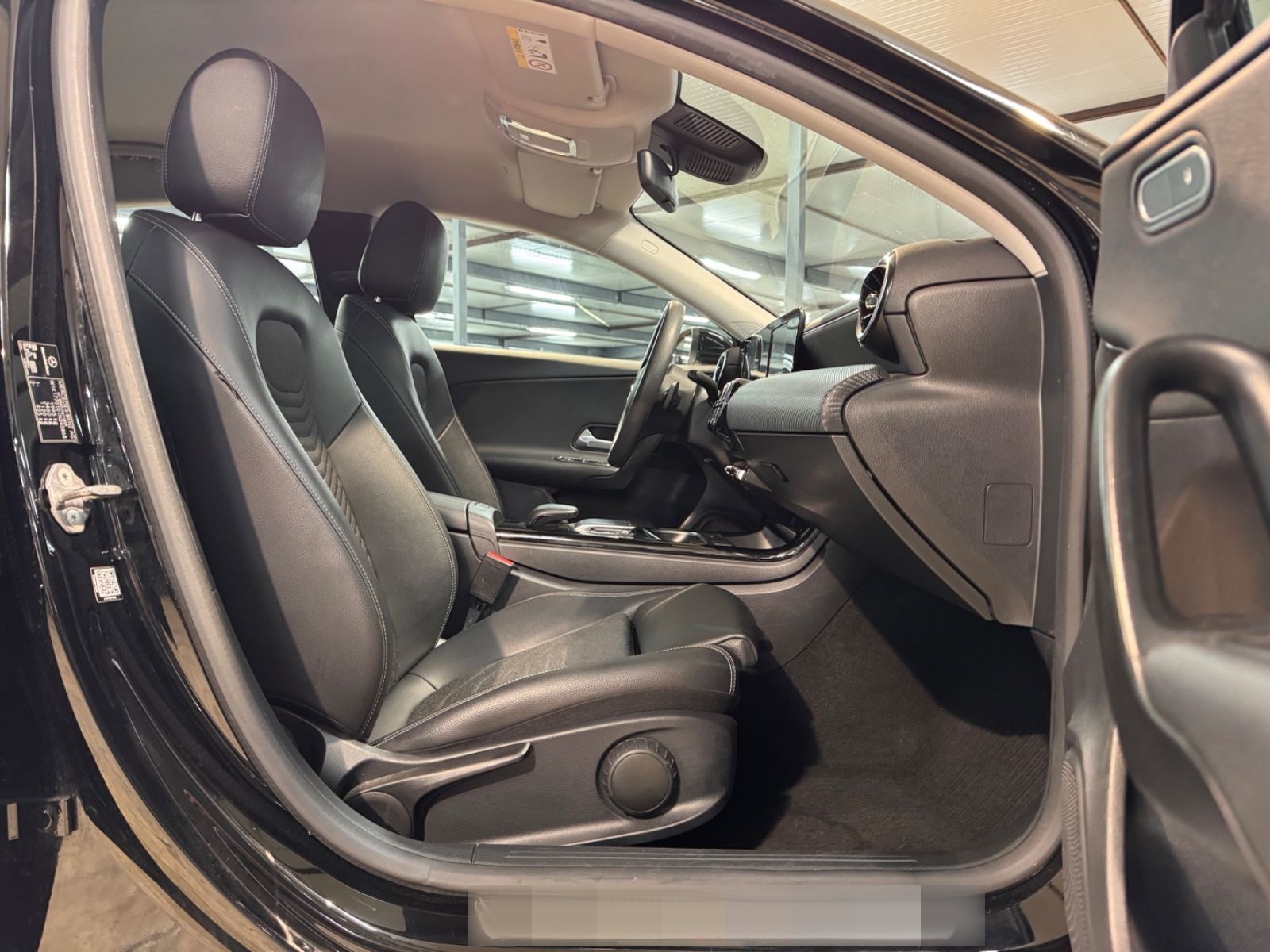 Mercedes-Benz A 180d BUSINESS*PARK*SHZ*MBUX*TLEDER*1.HAND foto 6