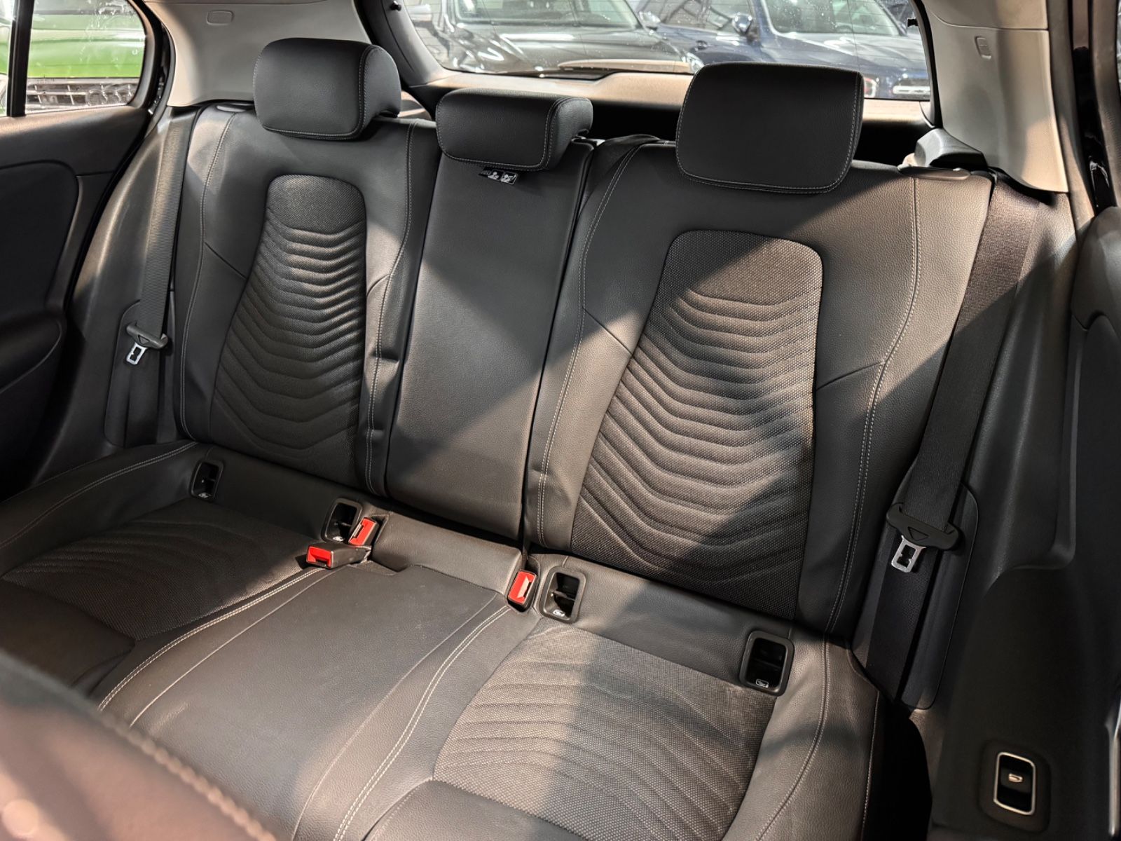 Mercedes-Benz A 180d BUSINESS*PARK*SHZ*MBUX*TLEDER*1.HAND foto 9