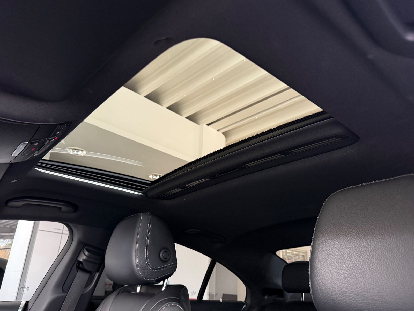 Mercedes-Benz CLS 450 4Matic AMG Line Burmester Keyless Kamera foto 15