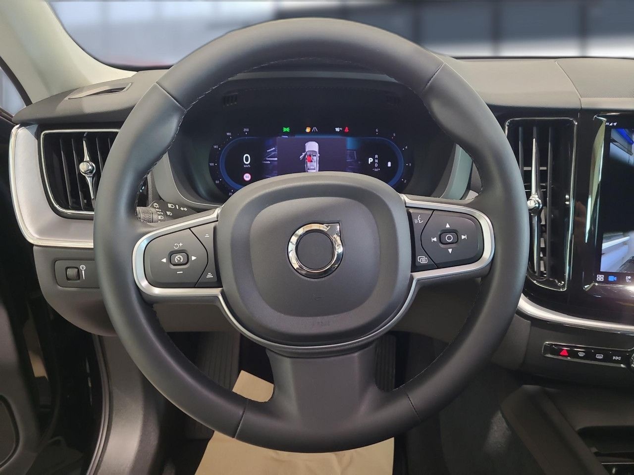 Volvo XC 60 Momentum Pro 2WD foto 13