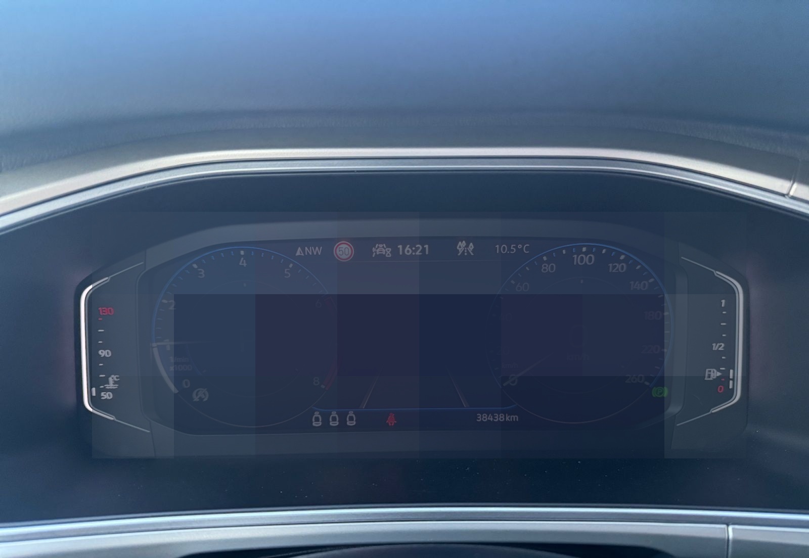 Volkswagen T-Roc Move 1.5TSI DSG AHK LED KAM NAV SHZ PDC foto 12