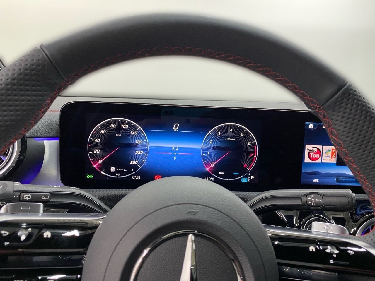 Mercedes-Benz CLA 200 Shooting Brake AMG+HANDS-FREE+MULTI+PARK foto 8