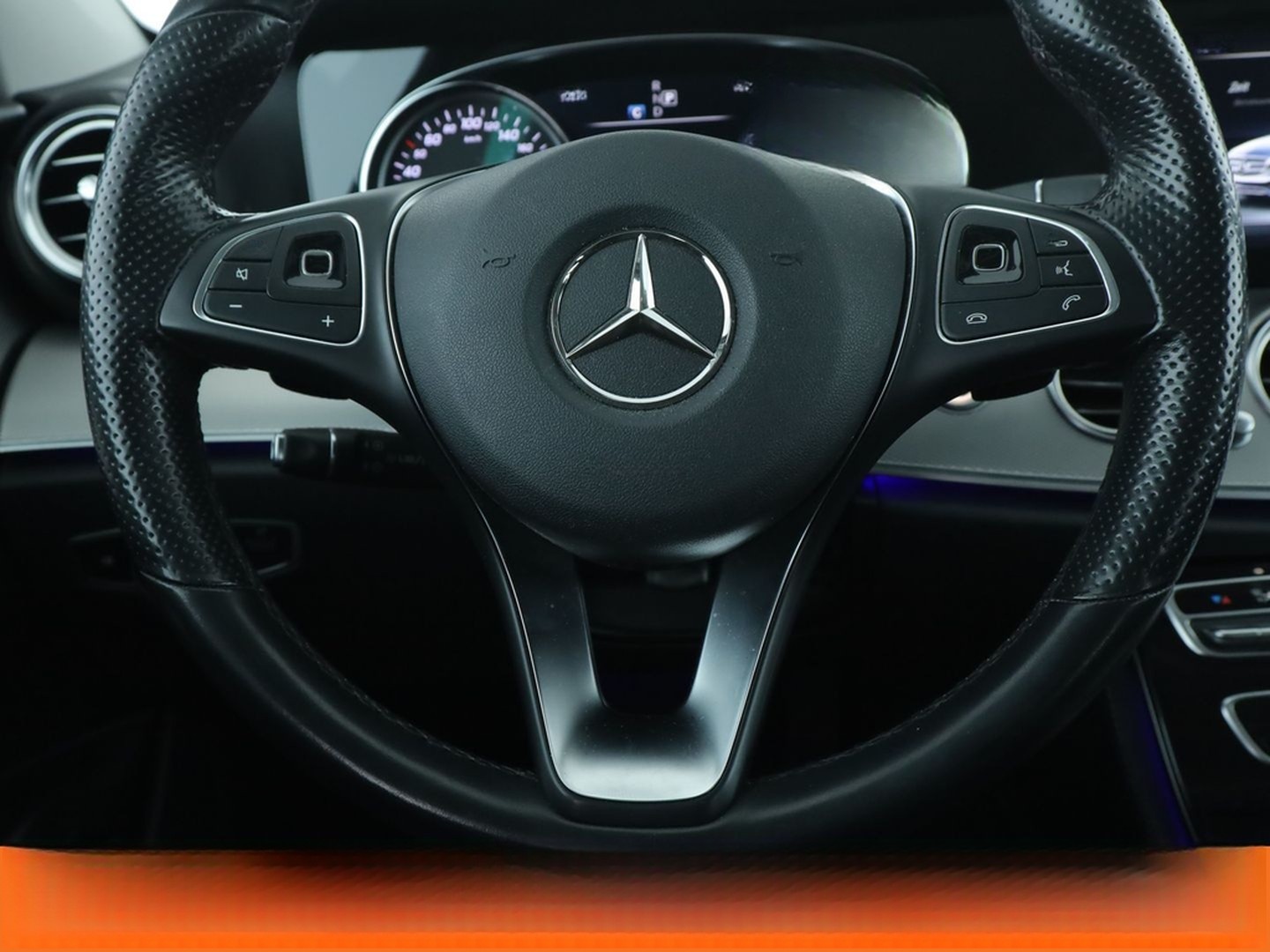 Mercedes-Benz E 200 T Avantgarde Aut. *NAVI*LED*TEMPO*PDC*SHZ* foto 19