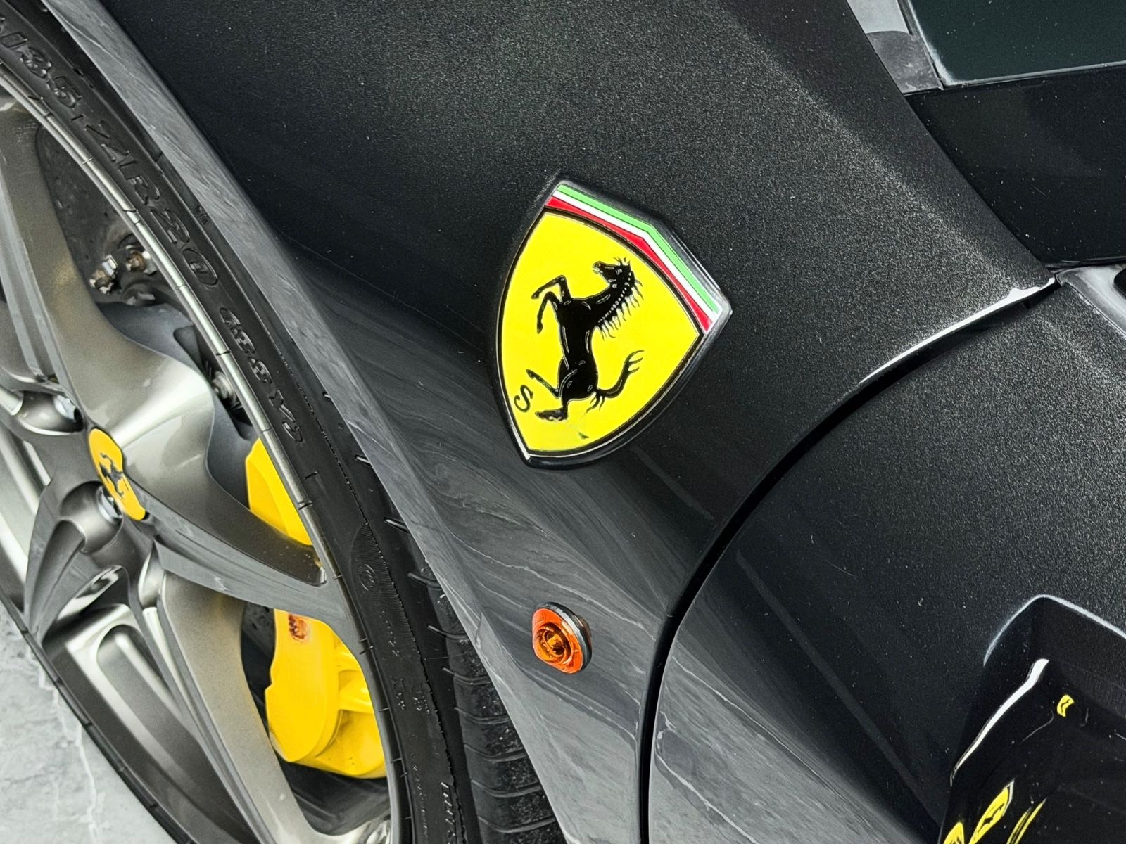 Ferrari 458 Italia Spider DE 2.HAND RACING SEATS ALCANTA foto 13