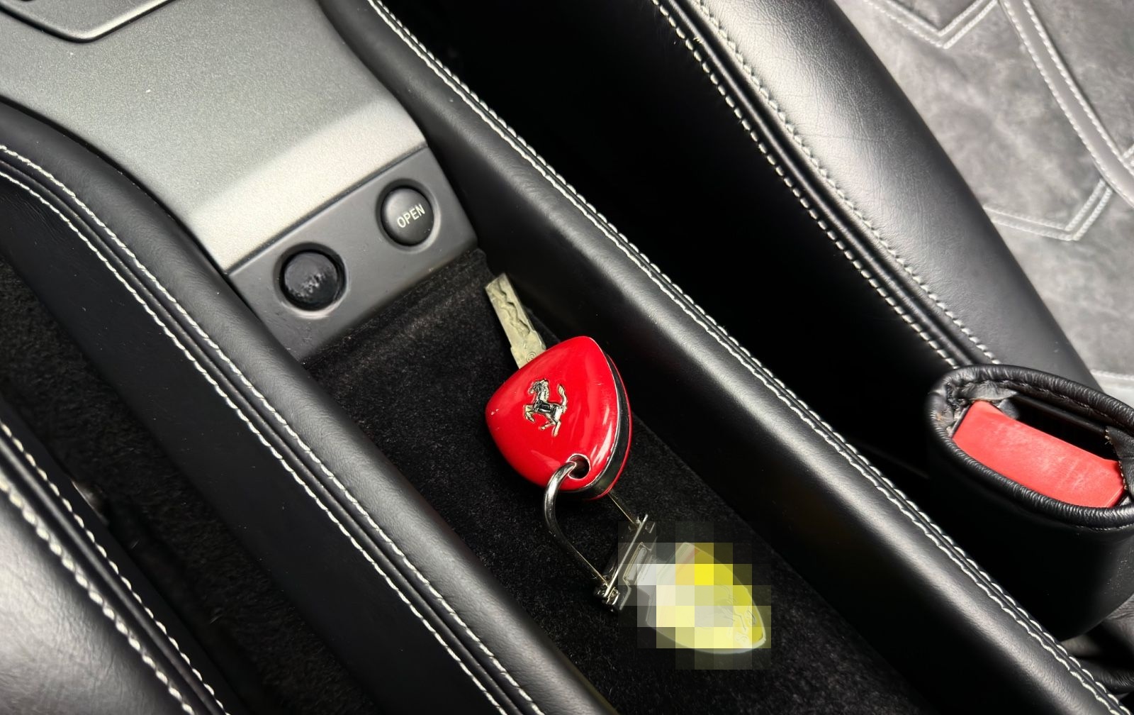 Ferrari 458 Italia Spider DE 2.HAND RACING SEATS ALCANTA foto 14