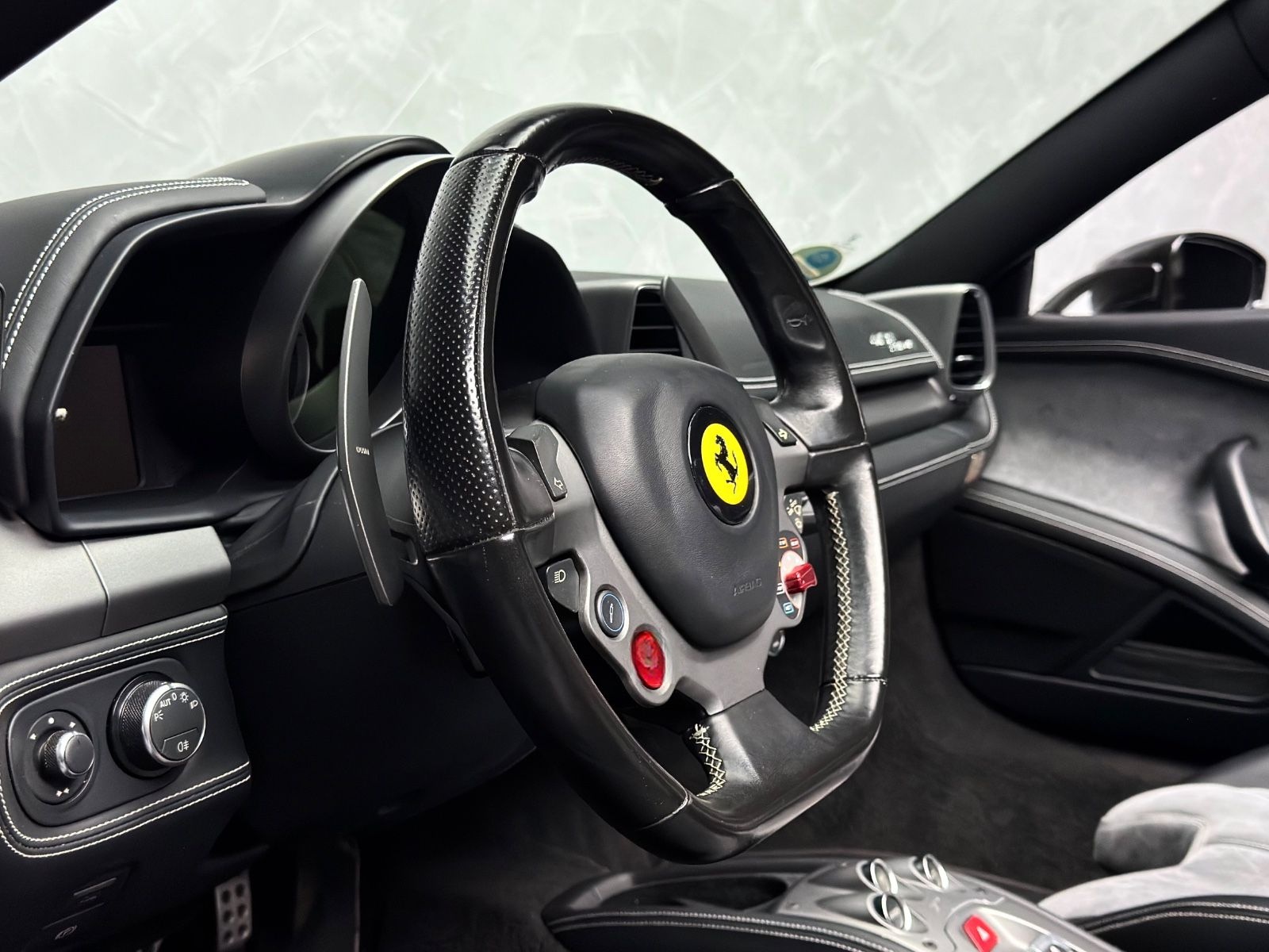 Ferrari 458 Italia Spider DE 2.HAND RACING SEATS ALCANTA foto 3