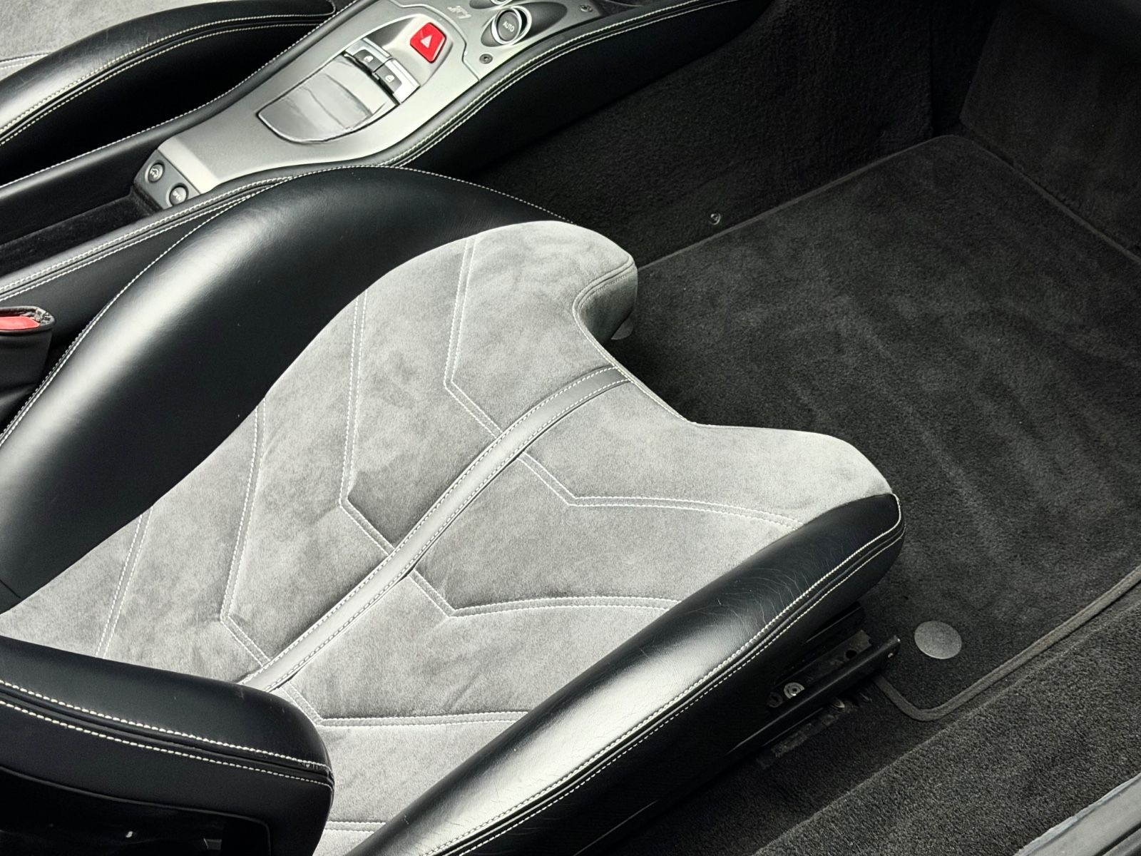 Ferrari 458 Italia Spider DE 2.HAND RACING SEATS ALCANTA foto 24