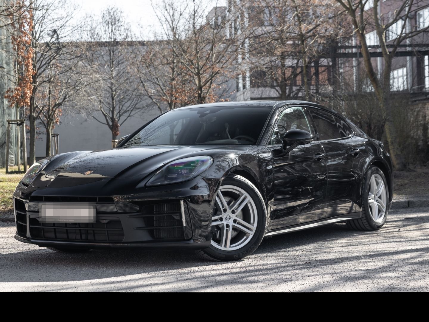Porsche Panamera 4 Surround-View LED-Matrix Panoramadach