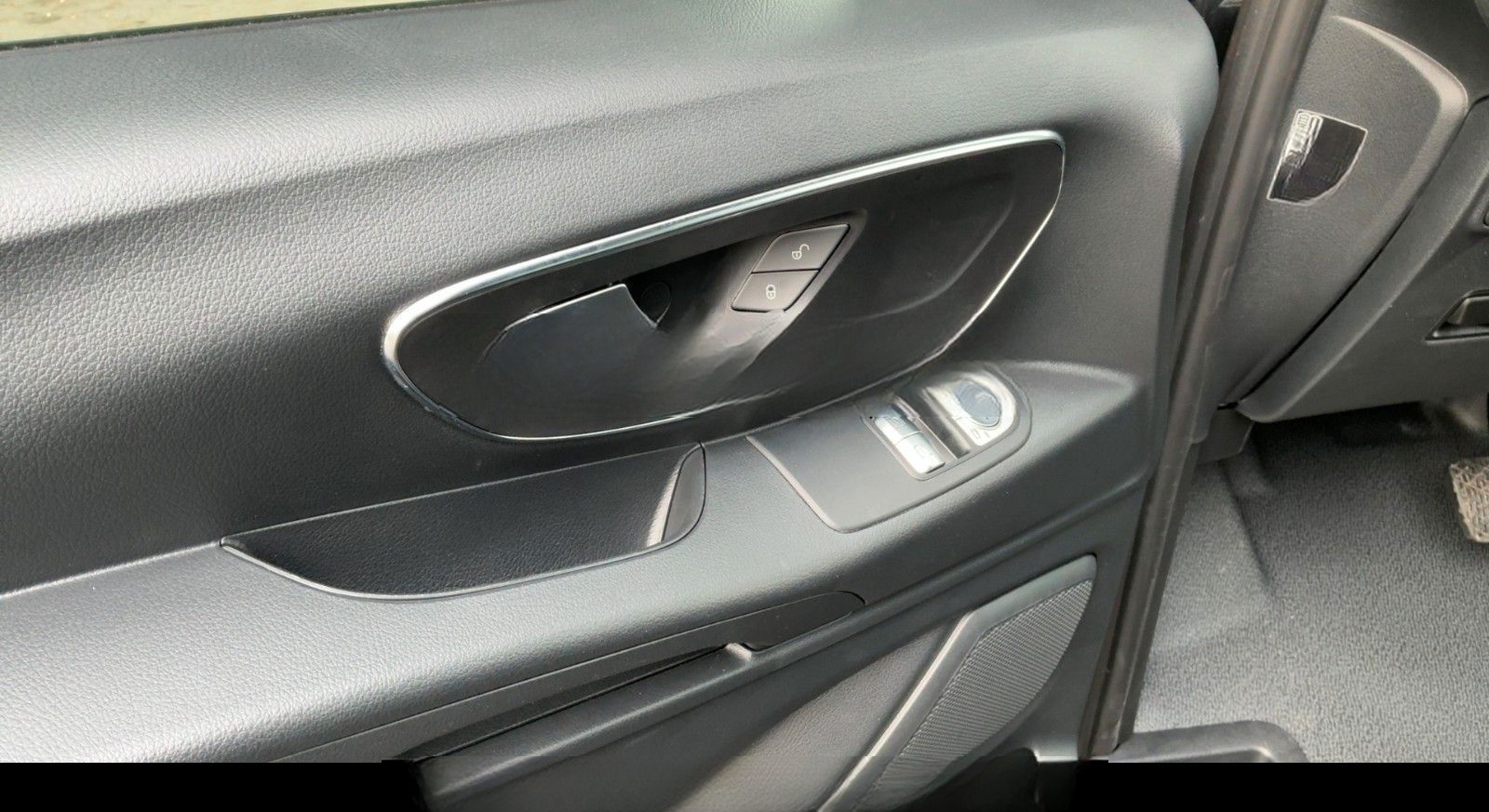 Mercedes-Benz Vito Tourer Vanstar Pro 4x4 lang|LED|AHK|RFK|STH foto 23