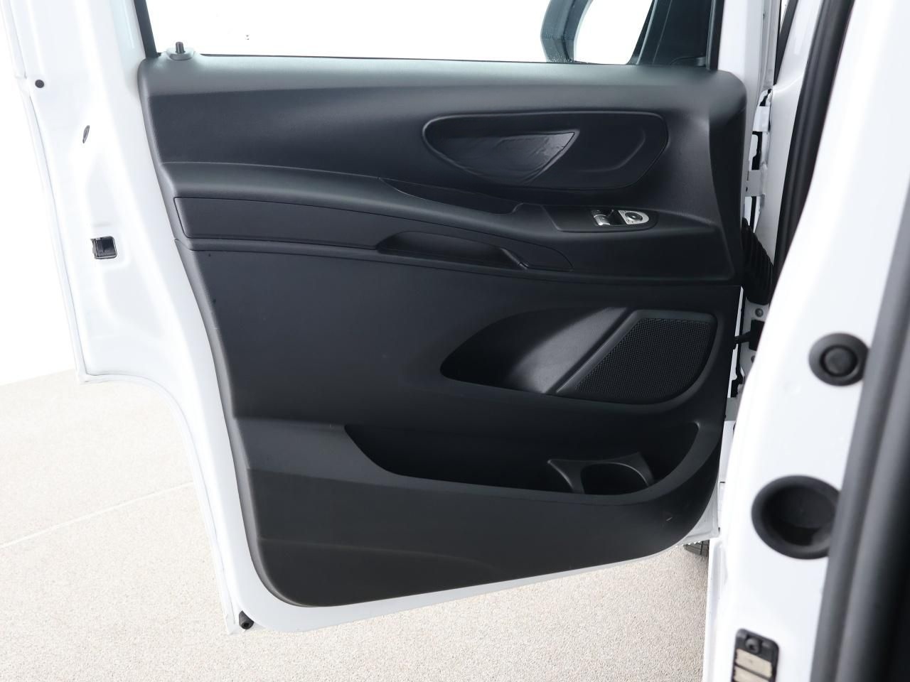 Mercedes-Benz Vito 116 CDI Kombi Tourer Lang 9 Sitzer LED RFK foto 12