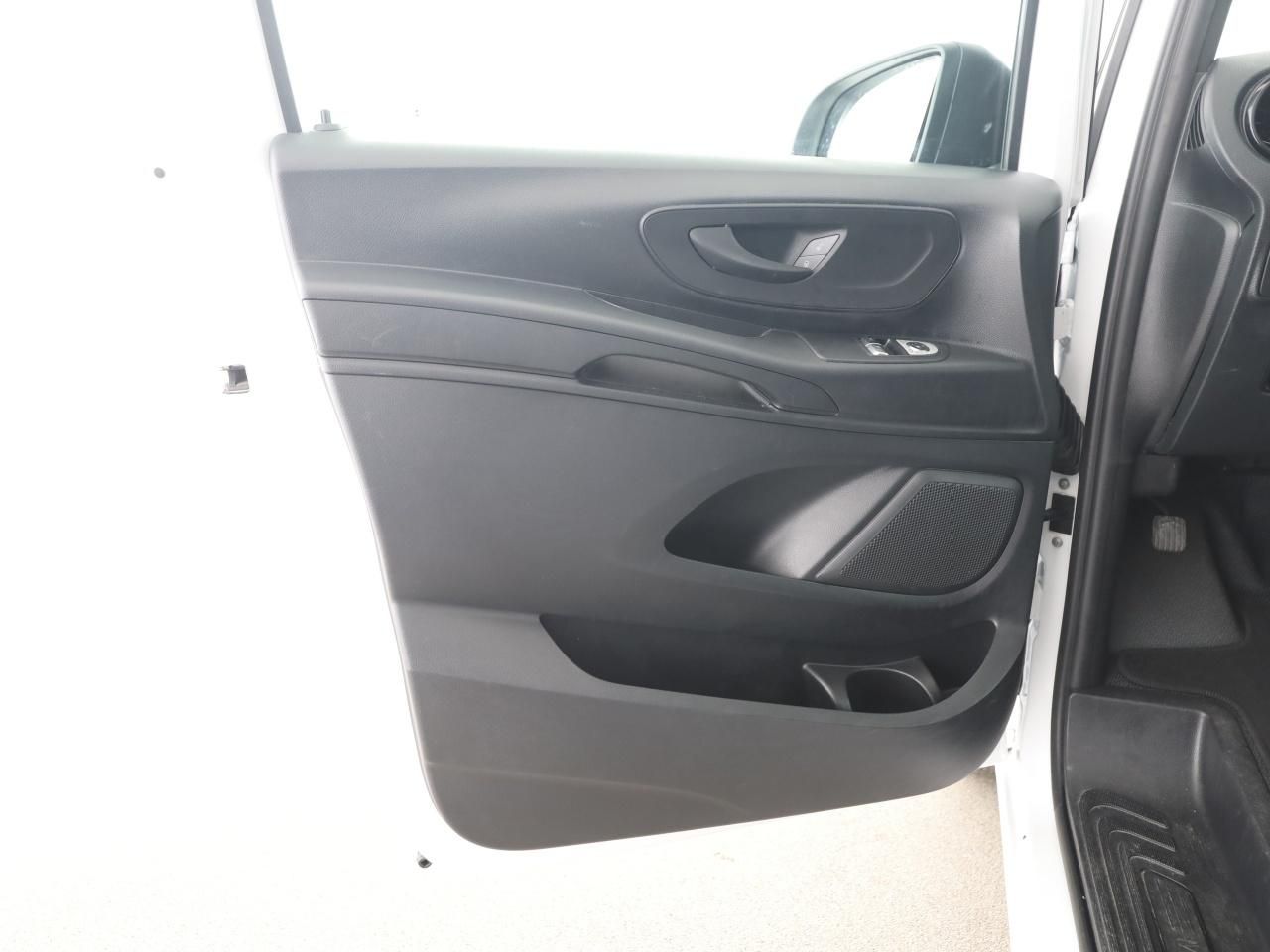 Mercedes-Benz Vito 116 CDI Kombi Tourer Lang 9 Sitzer LED RFK foto 12