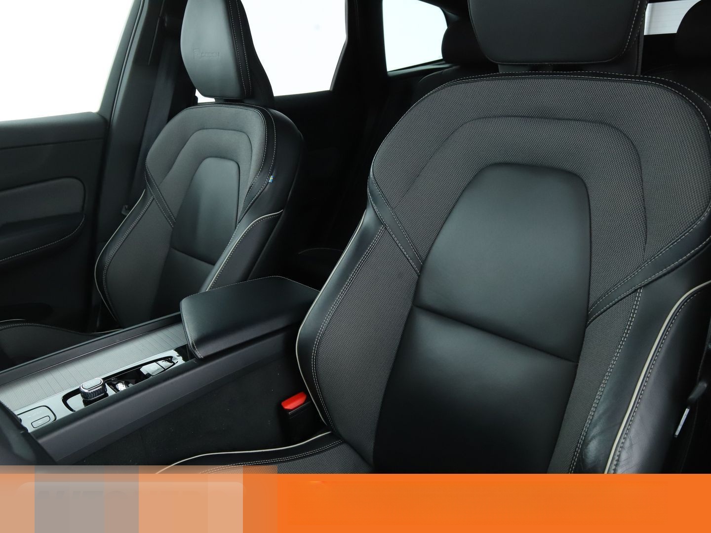 Volvo XC60 2.0 B5 Mild-Hybrid R Design AWD Aut.*NAVI* foto 12