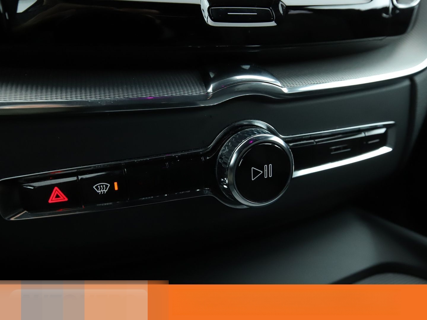 Volvo XC60 2.0 B5 Mild-Hybrid R Design AWD Aut.*NAVI* foto 22