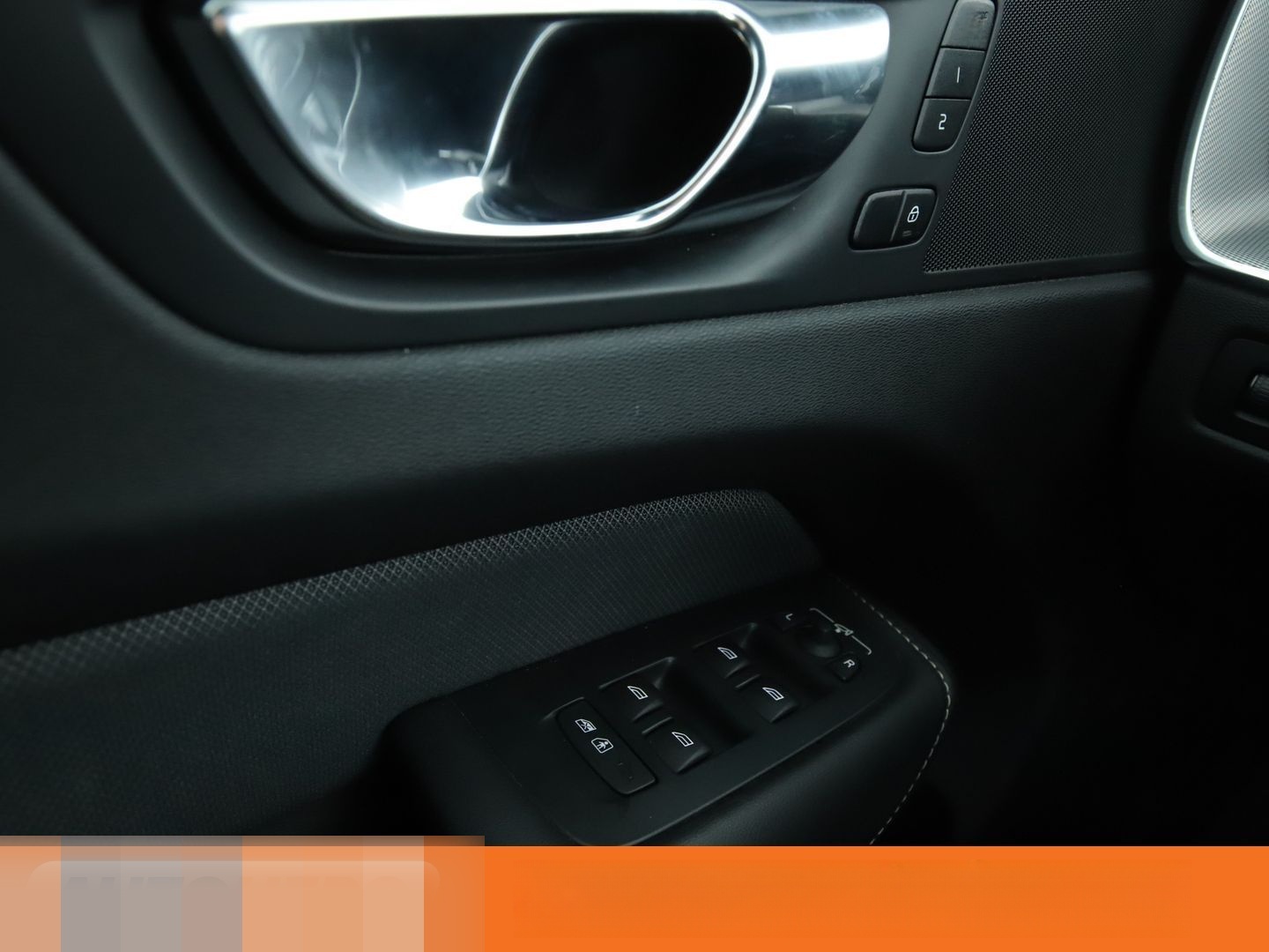 Volvo XC60 2.0 B5 Mild-Hybrid R Design AWD Aut.*NAVI* foto 24