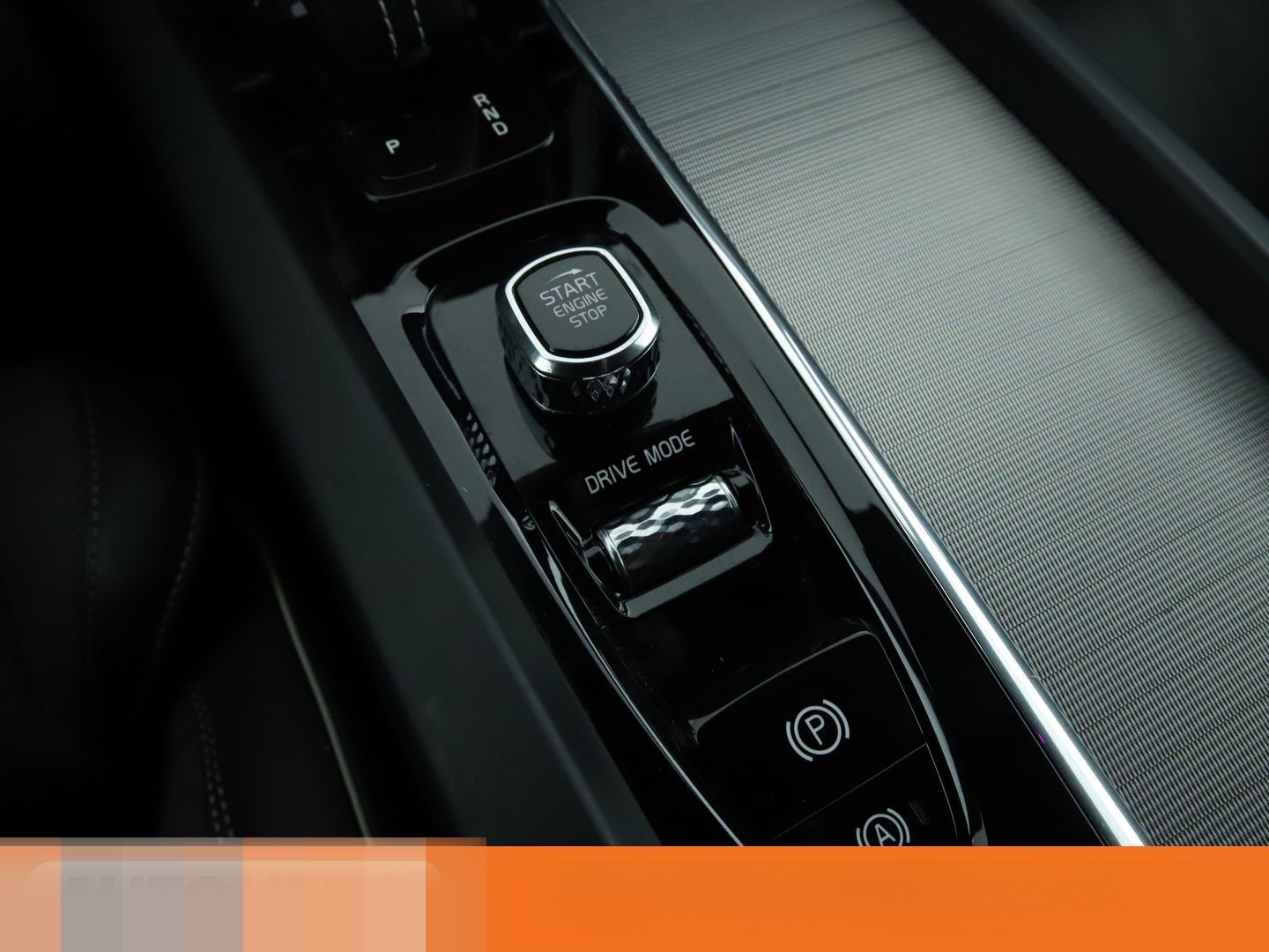 Volvo XC60 2.0 B5 Mild-Hybrid R Design AWD Aut.*NAVI* foto 25