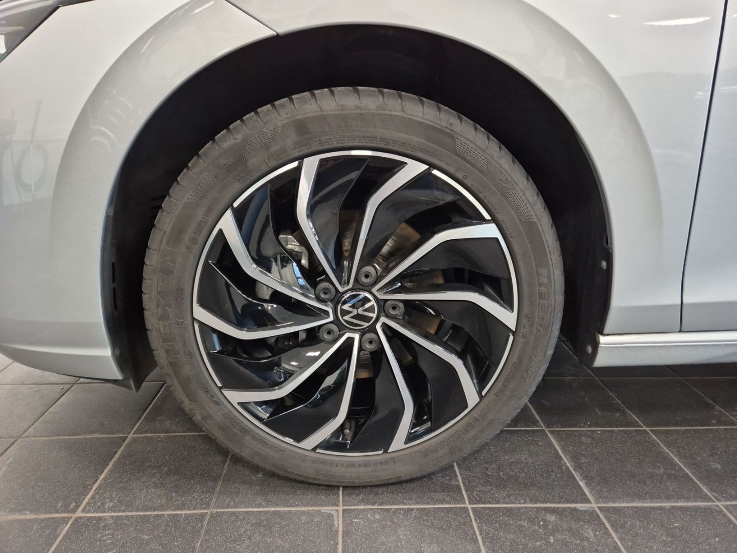 Volkswagen Golf VIII Style 1,5 eTSI DSG AHK ACC CAM AppConn foto 18