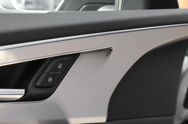 Audi Q8 50 TDI quattro Pano HD Matrix LED AHK HuD ACC foto 17