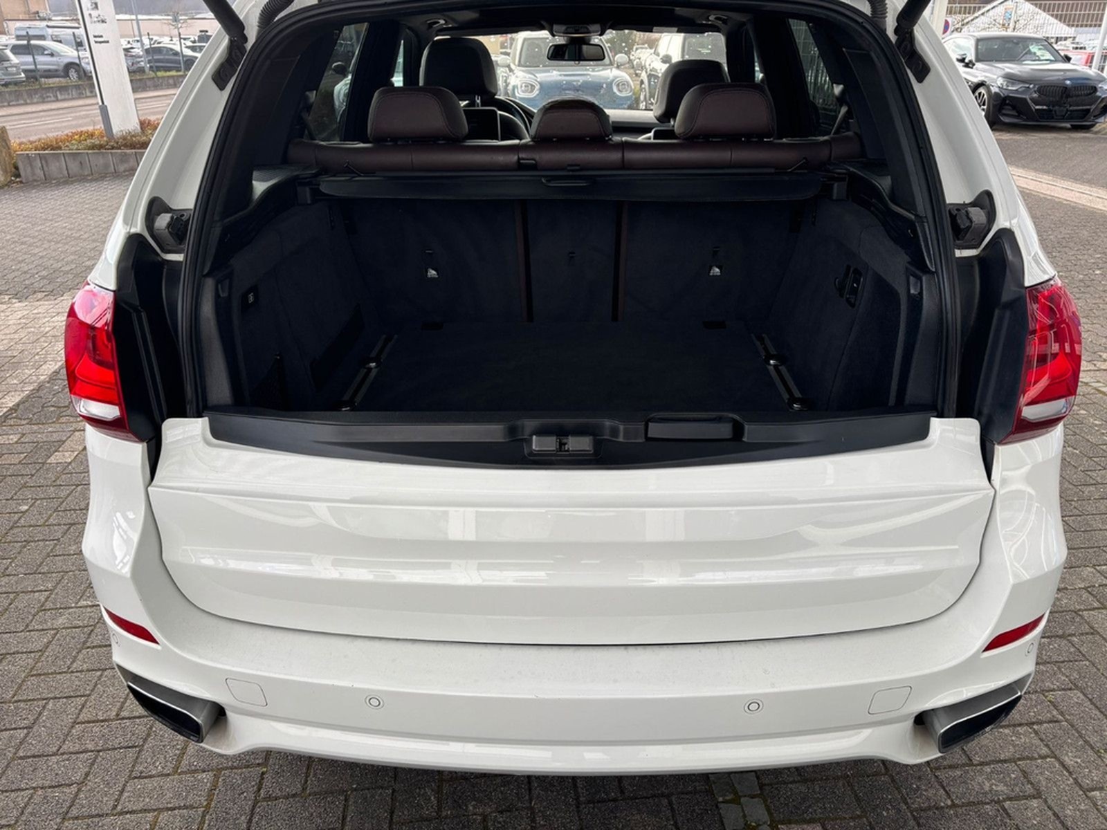 BMW X5 xDrive 35i Navi Prof./AHK/Head Up/Panorama foto 10