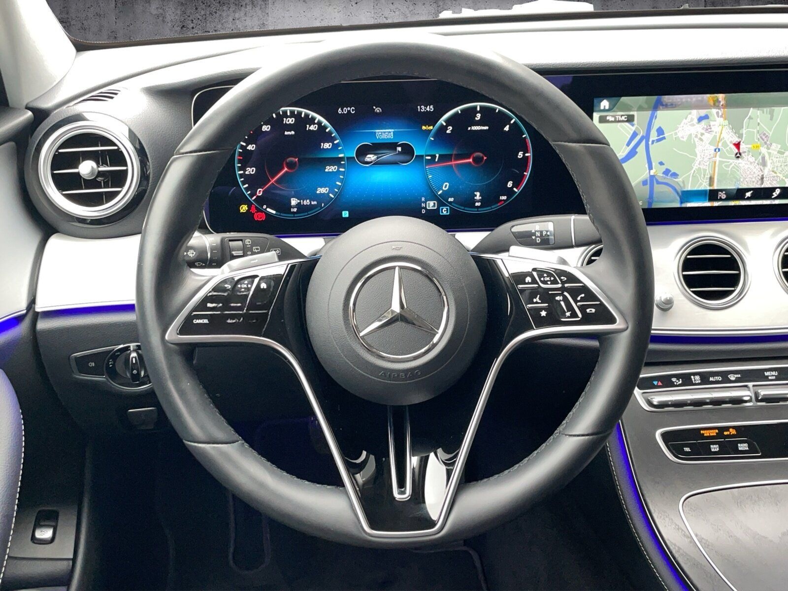 Mercedes-Benz E 200 d T AMG+NIGHT+STANDHZ+KAMERA+EASYP+TWA+LED foto 11